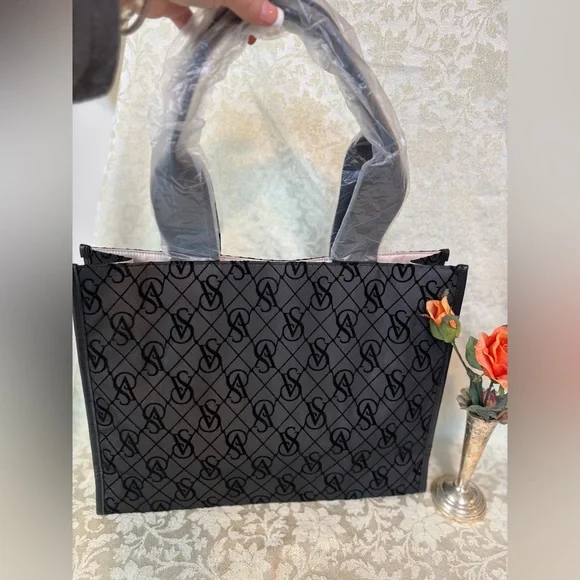 Victoria's Secret Black and Gray Logo Patterned Tote. NWT - Picture 4 of 10